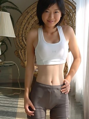 Noriko Kijima Asian with huge knockers loves sun on her skin